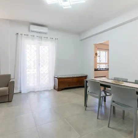 Roma-gemelli - Free Parking - Private Garden Appartement